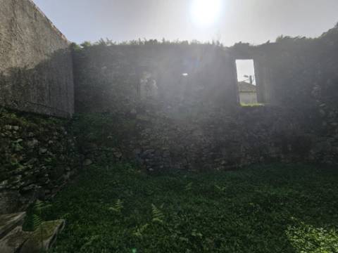 Moradia em ruina 5 min de Ponte de Lima