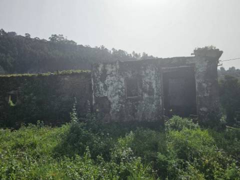 Moradia em ruina 5 min de Ponte de Lima