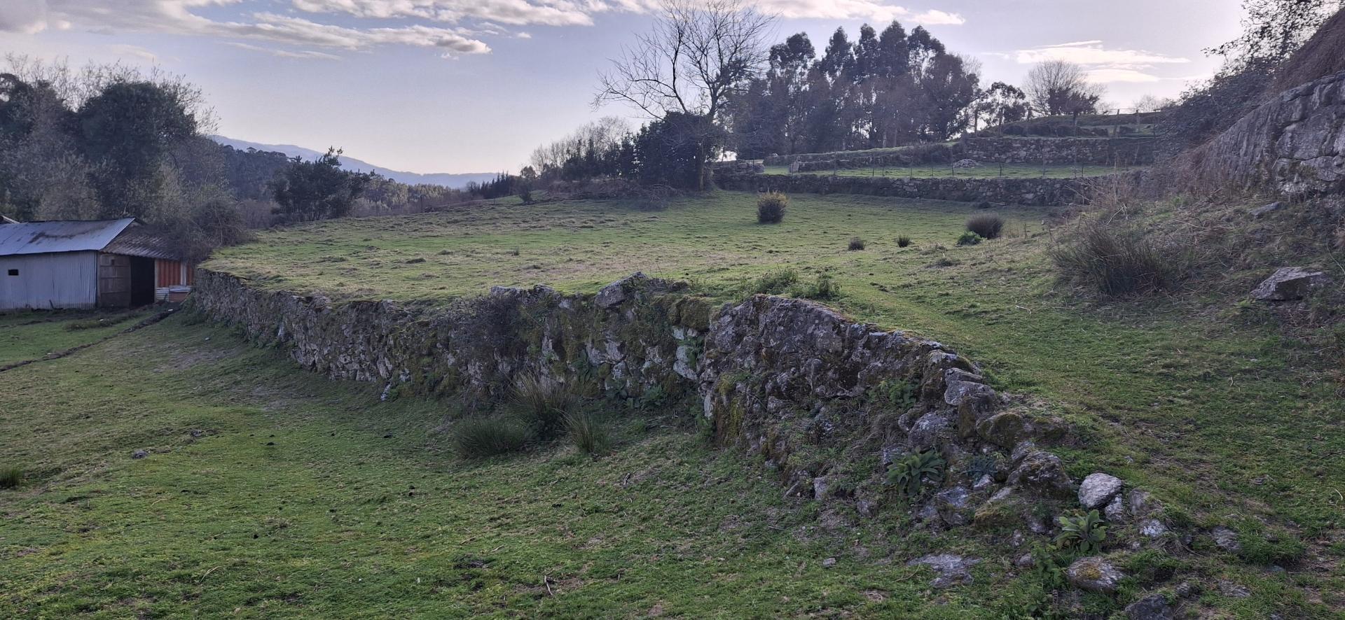 Terreno com 11000m2 na Miranda
