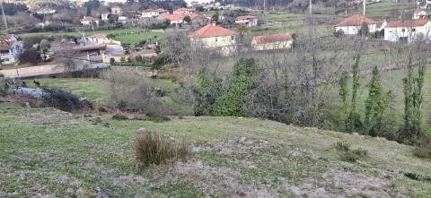 Terreno com 11000m2 na Miranda