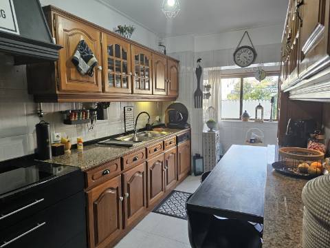 Apartamento T3 zona calma excelentes acessos