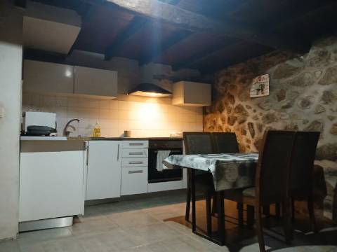 Moradia em Pedra T2+1