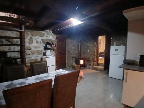 Moradia em Pedra T2+1