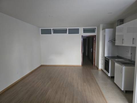 Apartamento T3 para alugar remodelado