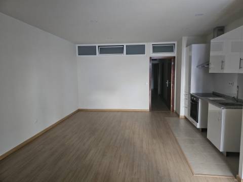 Apartamento T3 para alugar remodelado