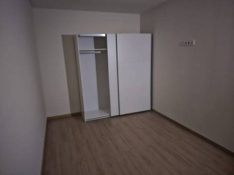 Apartamento T3 para alugar remodelado