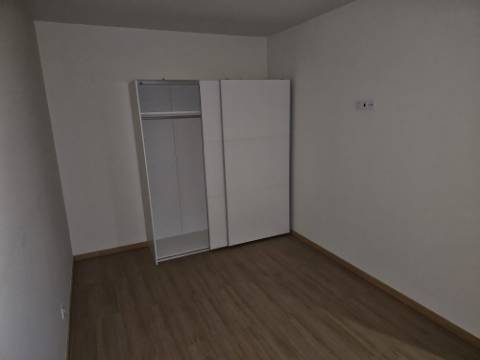 Apartamento T3 para alugar remodelado