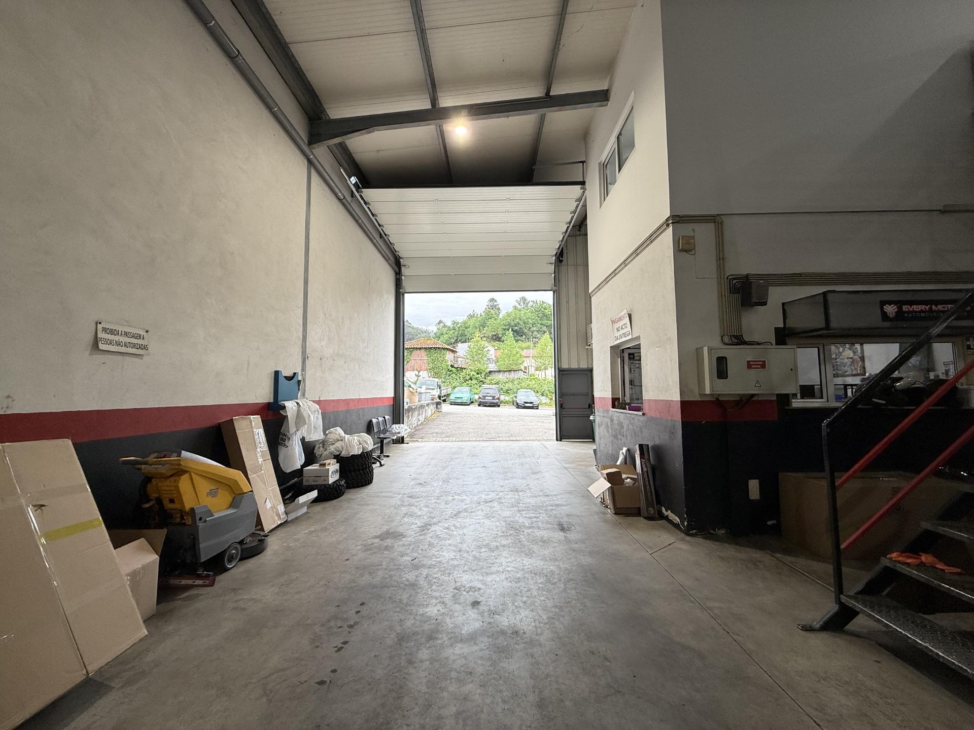 Pavilhão na Zona Industrial de Vila Nova de Muía, Ponte da Barca