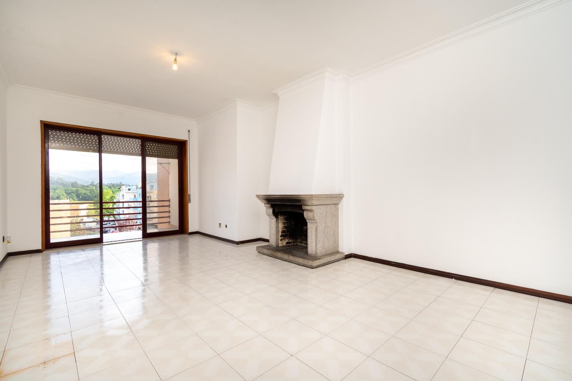 Apartamento T3 - Ponte da Barca