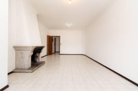 Apartamento T3 - Ponte da Barca