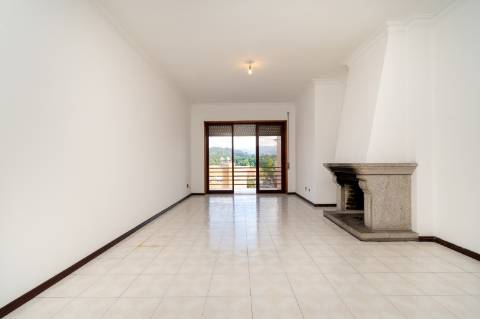 Apartamento T3 - Ponte da Barca