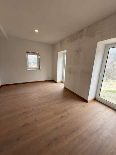 Moradia T3 com Vistas Desafogadas em Zona de Montanha