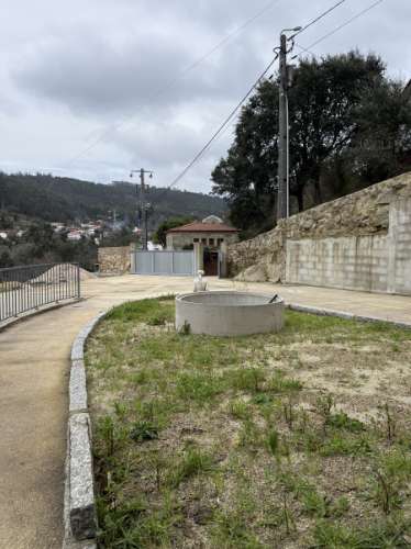 Moradia T3 com Vistas Desafogadas em Zona de Montanha