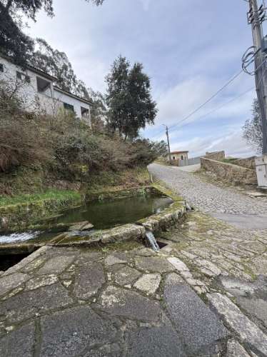 Moradia T3 com Vistas Desafogadas em Zona de Montanha