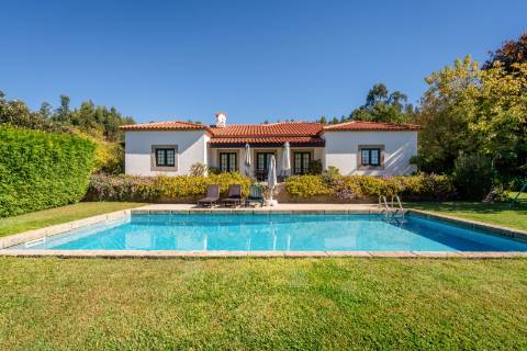 Moradia V4 de Luxo c/ Piscina e Campo de Ténis em Couto, Arcos de Valdevez