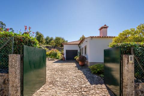 Moradia V4 de Luxo c/ Piscina e Campo de Ténis em Couto, Arcos de Valdevez