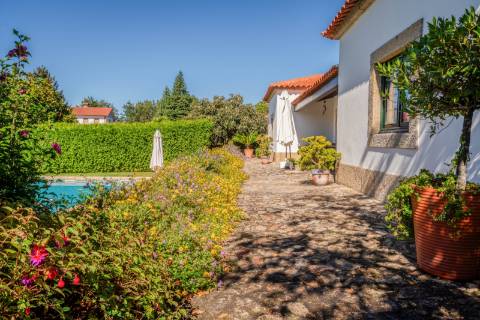 Moradia V4 de Luxo c/ Piscina e Campo de Ténis em Couto, Arcos de Valdevez