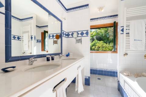 Moradia V4 de Luxo c/ Piscina e Campo de Ténis em Couto, Arcos de Valdevez