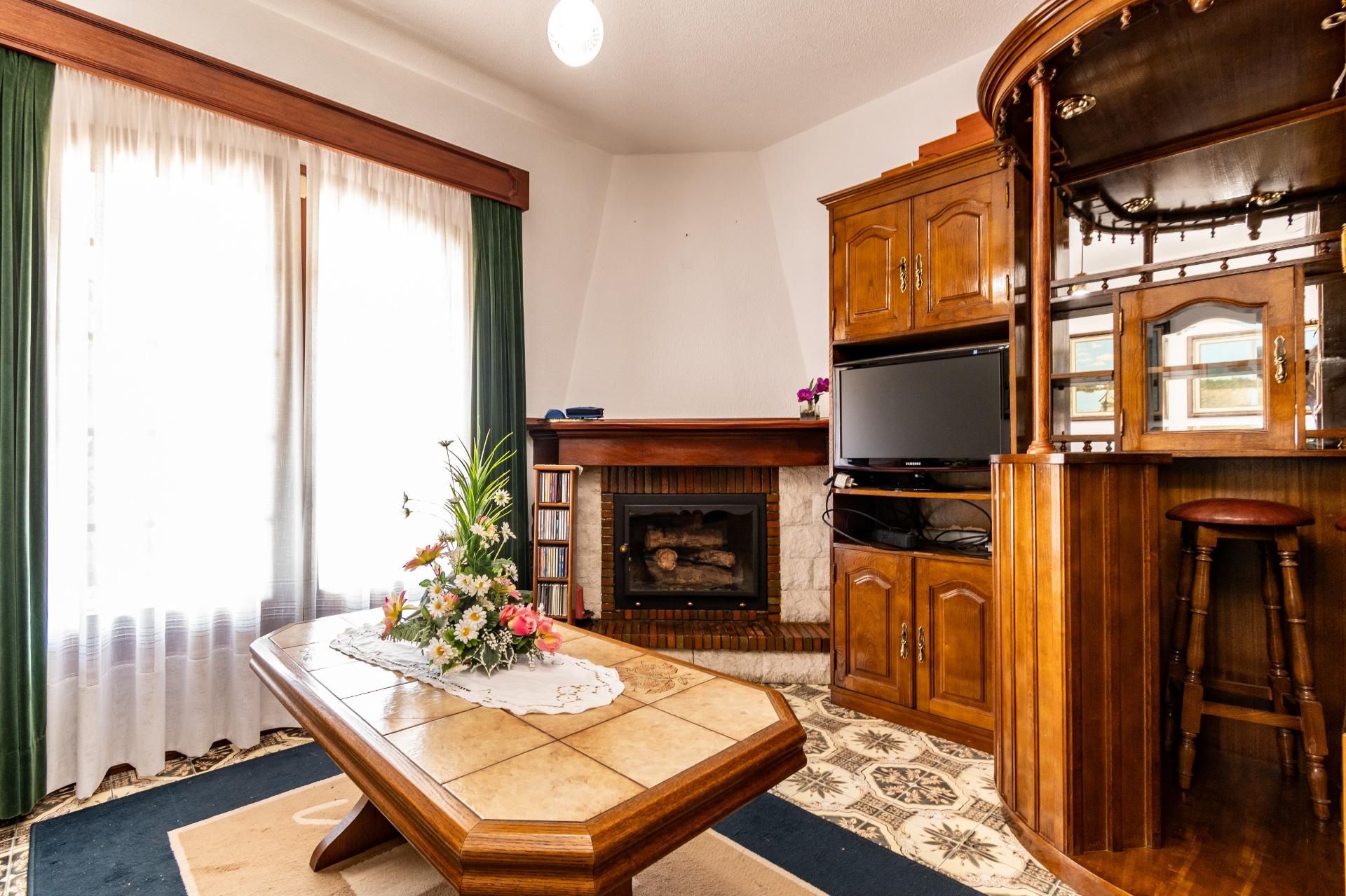 Moradia T3 com amplo terreno em Oliveirinha, Aveiro