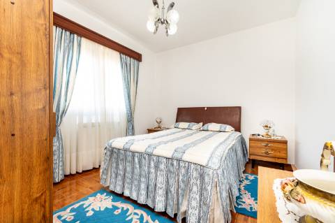 Moradia T3 com amplo terreno em Oliveirinha, Aveiro
