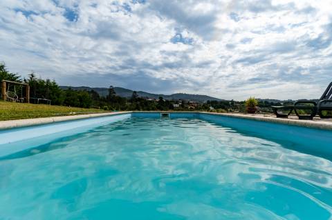 Quinta c/ Moradia V3, Piscina e Cavalariça em Arcozelo, Ponte de Lima