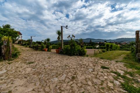 Quinta c/ Moradia V3, Piscina e Cavalariça em Arcozelo, Ponte de Lima
