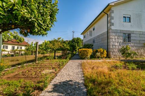 Moradia T4 Exclusiva à Venda na Fronteira de Gondoriz - Arcos de Valdevez