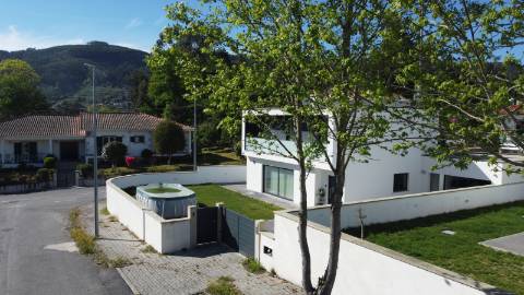 Moradia T3 Moderna 2024 - Arcos de Valdevez