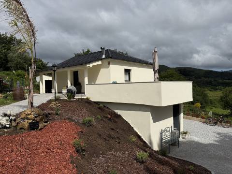 Moradia V2+1 Completamente Restaurada em Sabadim, Arcos de Valdevez
