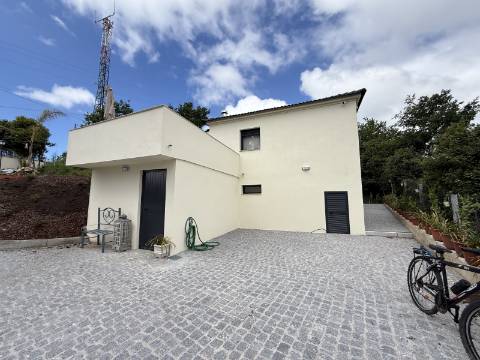 Moradia V2+1 Completamente Restaurada em Sabadim, Arcos de Valdevez