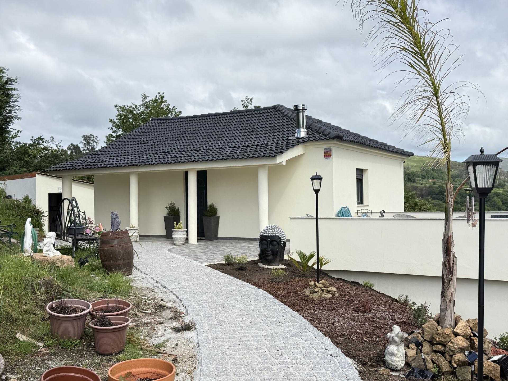Moradia V2+1 Completamente Restaurada em Sabadim, Arcos de Valdevez