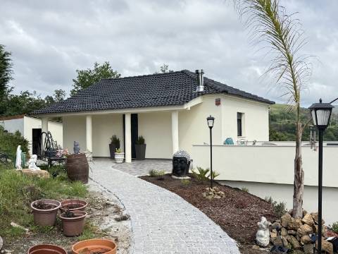 Moradia V2+1 Completamente Restaurada em Sabadim, Arcos de Valdevez