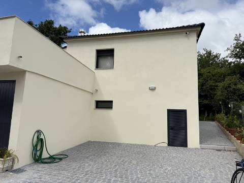 Moradia V2+1 Completamente Restaurada em Sabadim, Arcos de Valdevez