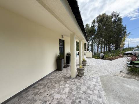 Moradia V2+1 Completamente Restaurada em Sabadim, Arcos de Valdevez