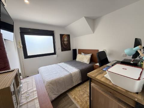 Moradia V2+1 Completamente Restaurada em Sabadim, Arcos de Valdevez