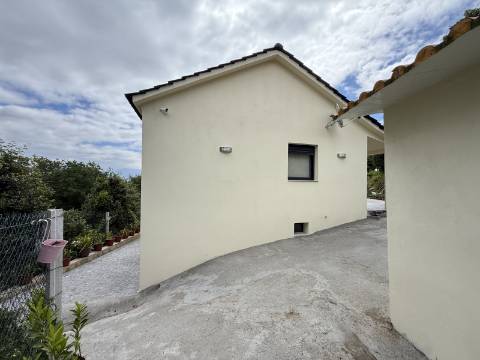 Moradia V2+1 Completamente Restaurada em Sabadim, Arcos de Valdevez
