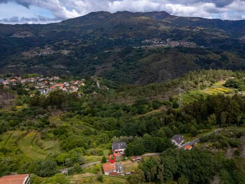 Moradia em Pedra T3+1