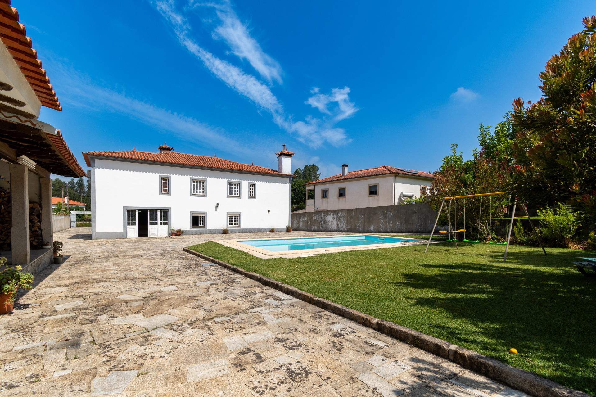 Moradia V4 Correlhã - Ponte de Lima com Piscina