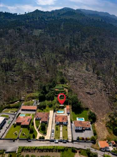 Moradia V4 Correlhã - Ponte de Lima com Piscina