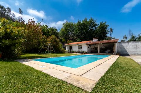 Moradia V4 Correlhã - Ponte de Lima com Piscina