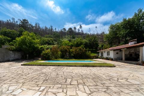 Moradia V4 Correlhã - Ponte de Lima com Piscina