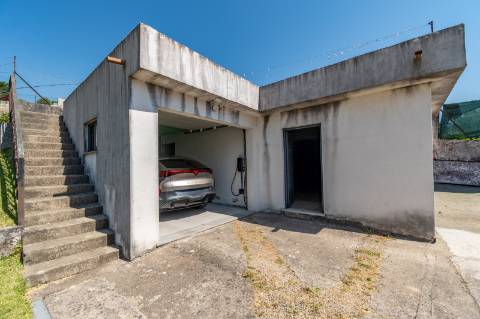 Moradia V3 Térrea Moderna em Guilhadeses, Arcos de Valdevez
