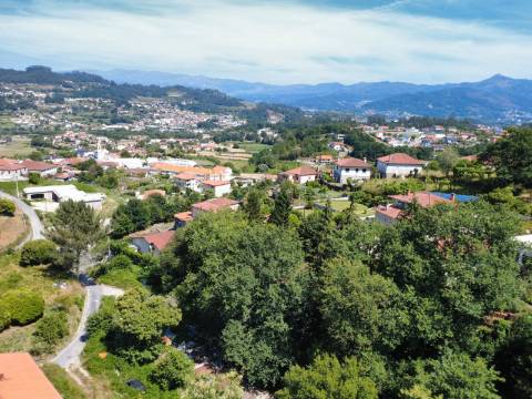 Terreno de Construção em Guilhadeses - A Apenas 5 Minutos de Arcos de Valdevez