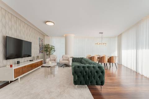 Apartamento T4 na Sé - Funchal