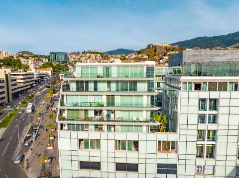 Apartamento T4 na Sé - Funchal