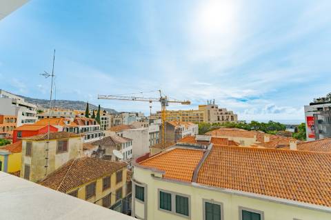 Apartamento T4 na Sé - Funchal