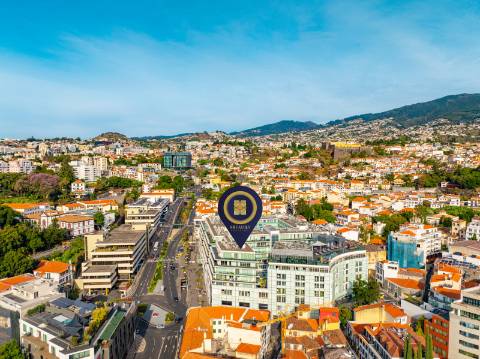 Apartamento T4 na Sé - Funchal