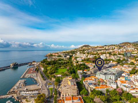 Apartamento T4 na Sé - Funchal