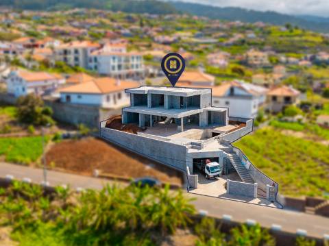 Moradia T3 com vista mar