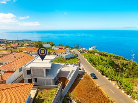 Moradia T3 com vista mar